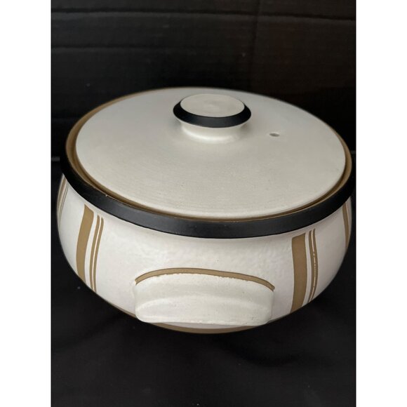 Denby Gourmet Stoneware Tan Vertical Stripes 2 qt Covered Casserole - Picture 7 of 15